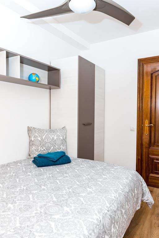 Modern Apartment Playa Валенсія Екстер'єр фото